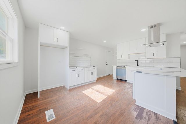 1806 222nd Place, Sauk Village, IL 60411