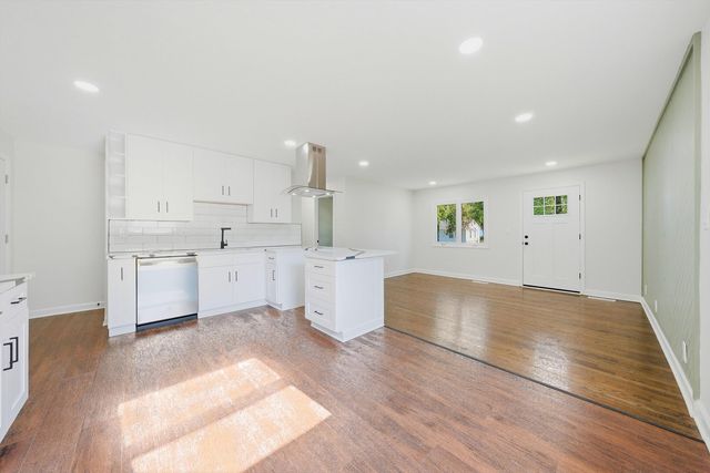 1806 222nd Place, Sauk Village, IL 60411