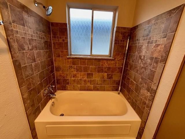 2201 Fountain View Drive 61, Houston, TX 77057