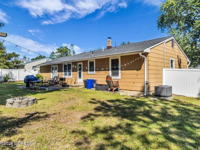 451 Beacon Street, Toms River, NJ 08757