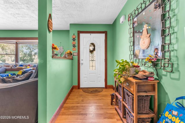 451 Beacon Street, Toms River, NJ 08757