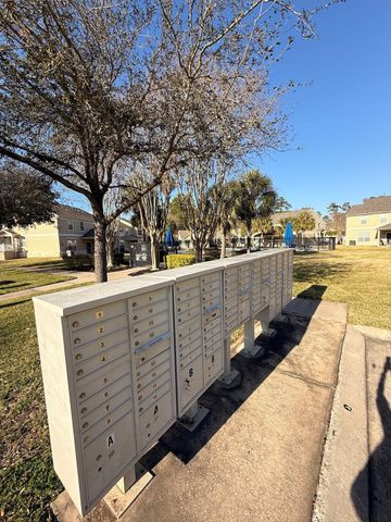 13600 Breton Ridge Street 17A, Houston, TX 77070