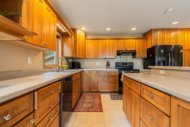 W7919 County Road ZB, Onalaska, WI 54650