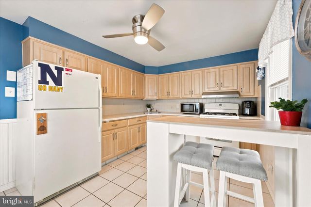 412 HAZEL AVE, Folsom, PA 19033