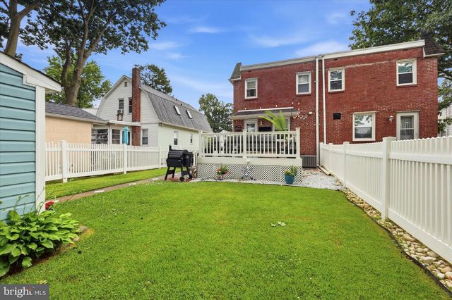 412 HAZEL AVE, Folsom, PA 19033