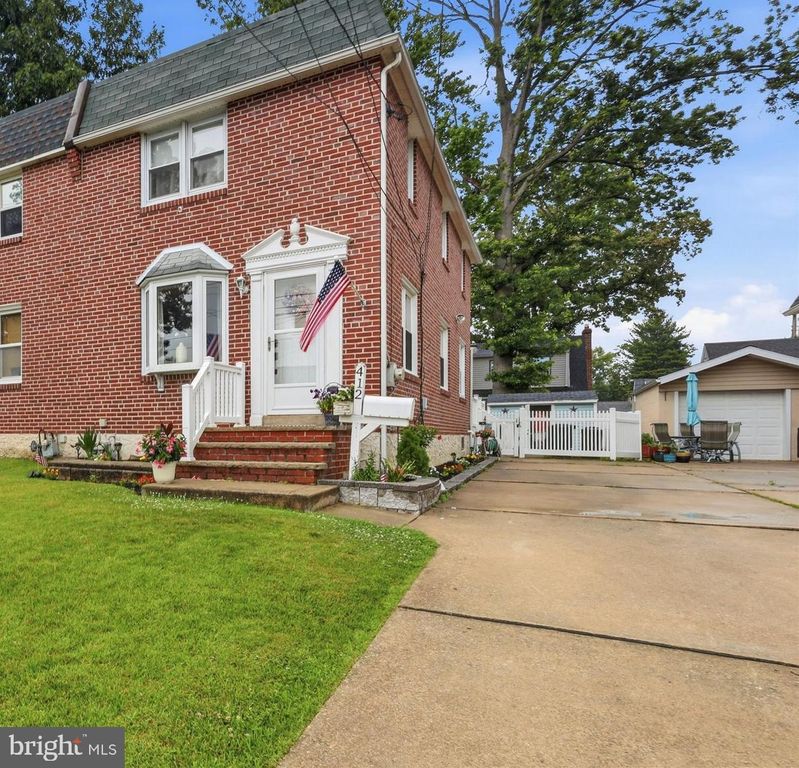 412 HAZEL AVE, Folsom, PA 19033