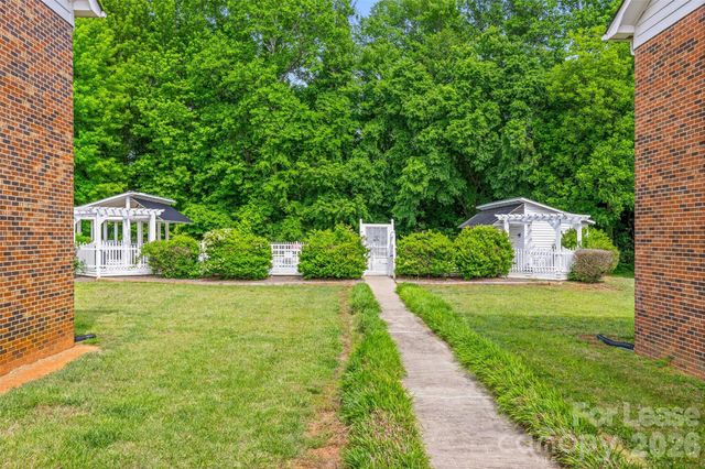 113 Stroupe Road E, Gastonia, NC 28056