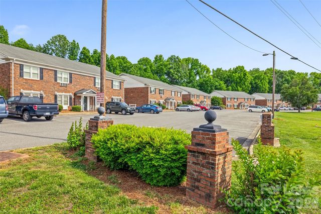 113 Stroupe Road E, Gastonia, NC 28056