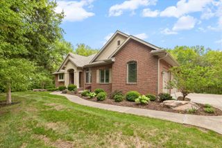 4415 E RAVENS RIDGE DR, Columbia, MO 65201