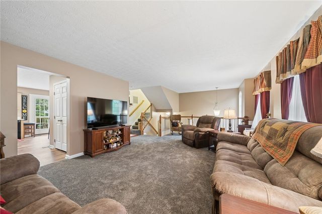 117 Horizon Dr, Monroeville, PA 15146