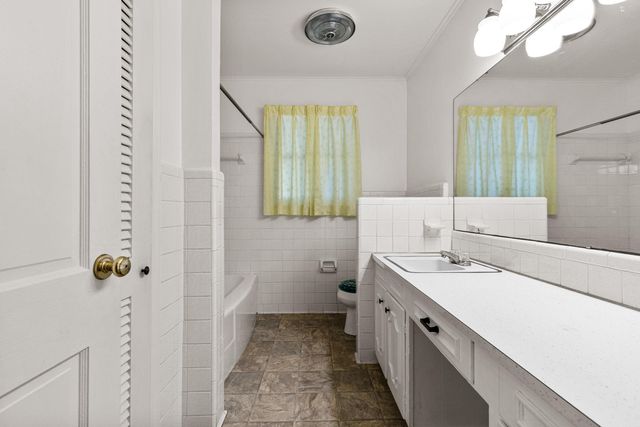 1601 Auburn Dr., Longview, TX 75601