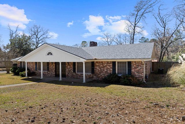 1601 Auburn Dr., Longview, TX 75601