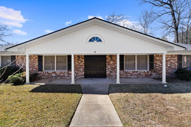 1601 Auburn Dr., Longview, TX 75601