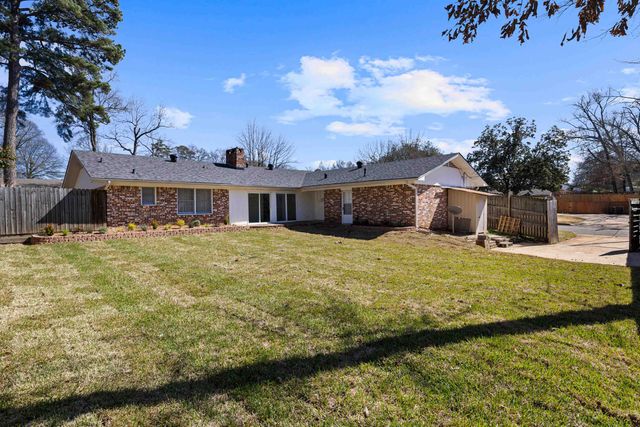 1601 Auburn Dr., Longview, TX 75601