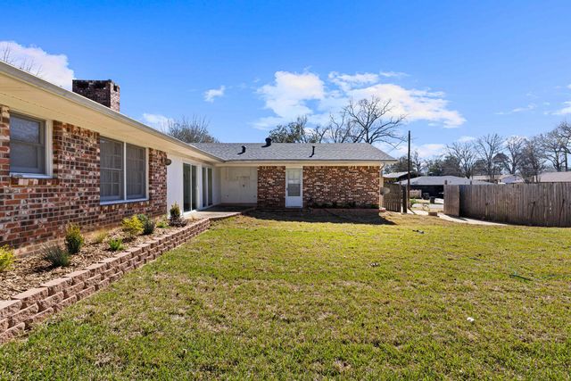 1601 Auburn Dr., Longview, TX 75601