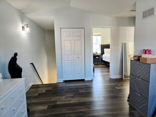 116 Presidential Boulevard, Oswego, IL 60543