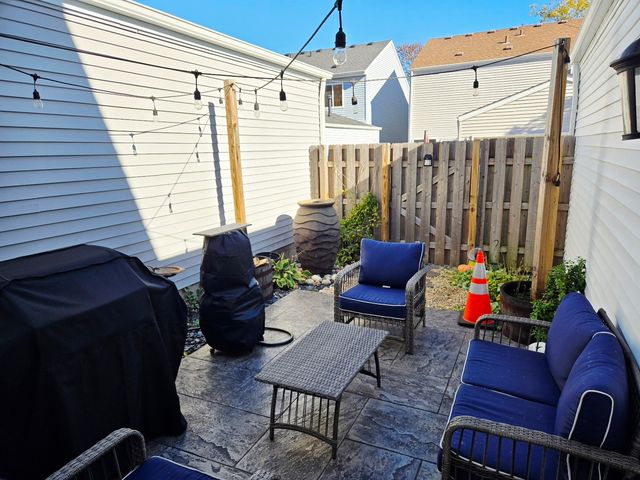 116 Presidential Boulevard, Oswego, IL 60543