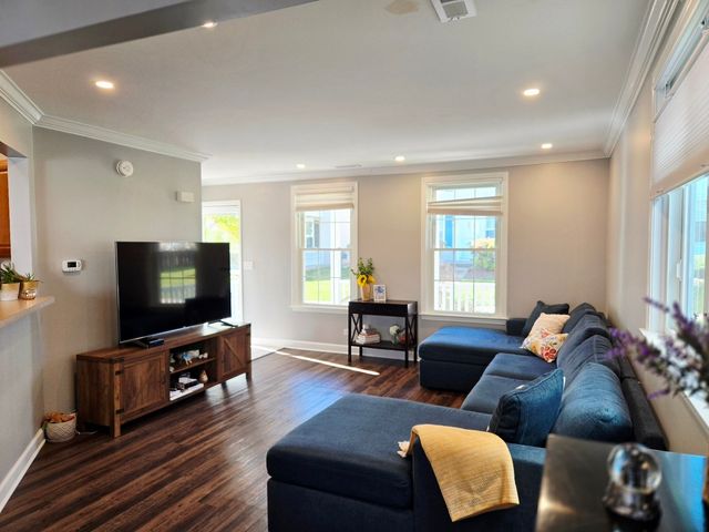 116 Presidential Boulevard, Oswego, IL 60543