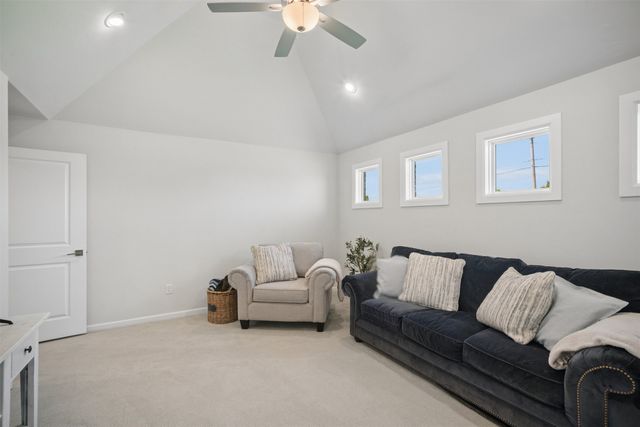 16720 S 3rd West Avenue, Glenpool, OK 74033