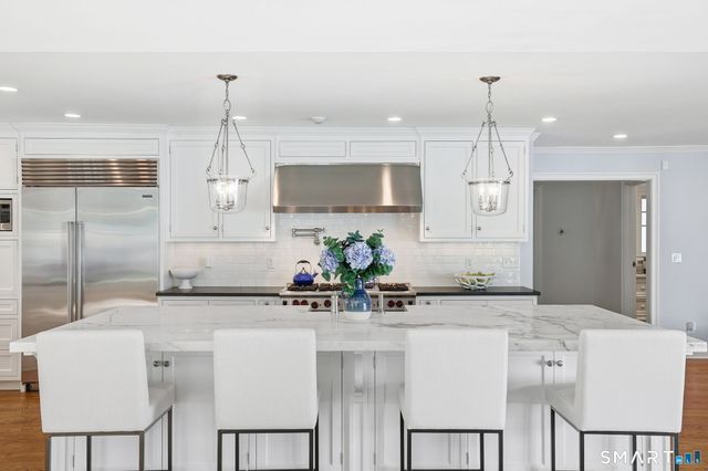 4 Charcoal Lane, Westport, CT 06880