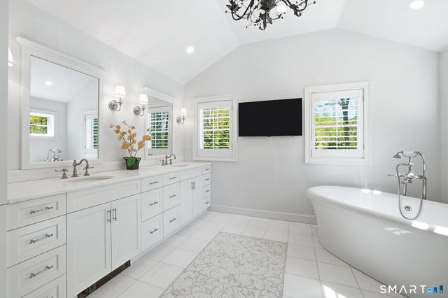 4 Charcoal Lane, Westport, CT 06880