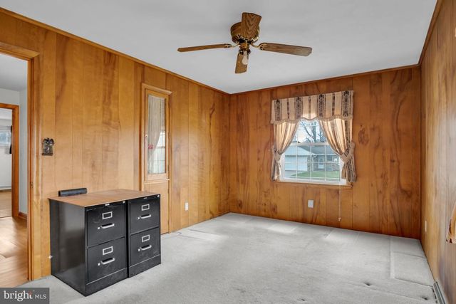 301 E ELM AVE, Hanover, PA 17331