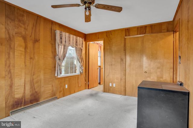 301 E ELM AVE, Hanover, PA 17331