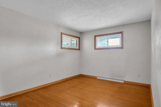 301 E ELM AVE, Hanover, PA 17331