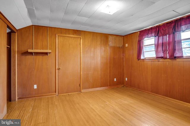 301 E ELM AVE, Hanover, PA 17331