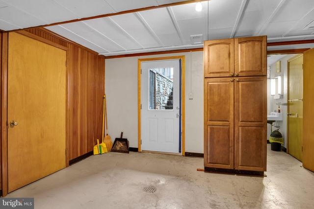 301 E ELM AVE, Hanover, PA 17331