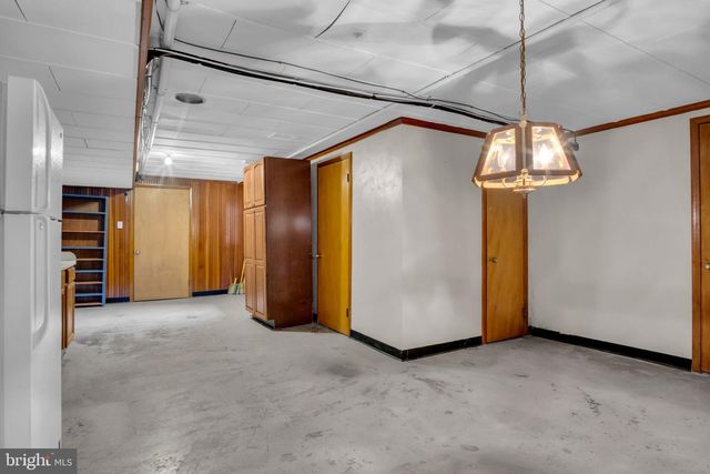 301 E ELM AVE, Hanover, PA 17331