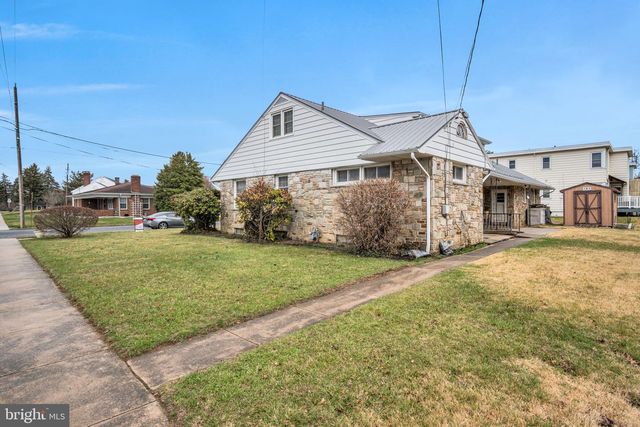 301 E ELM AVE, Hanover, PA 17331