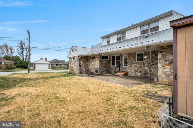 301 E ELM AVE, Hanover, PA 17331