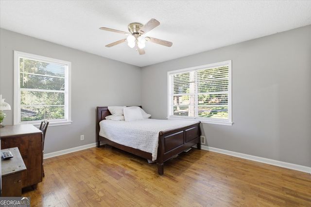 112 Pine Street SW, Calhoun, GA 30701