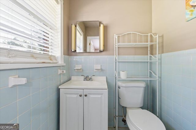 112 Pine Street SW, Calhoun, GA 30701
