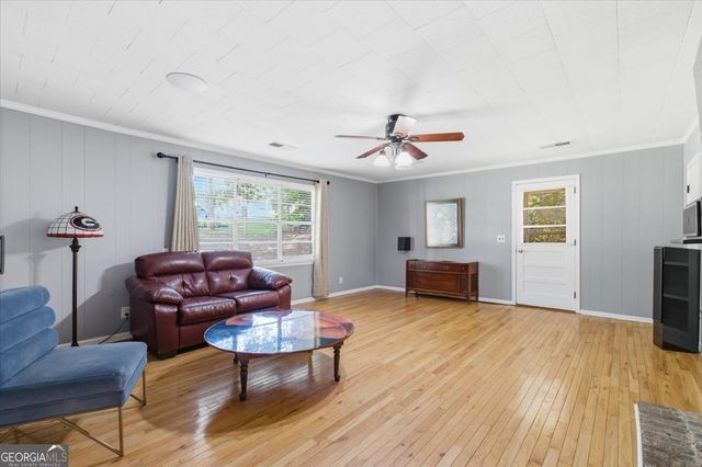 112 Pine Street SW, Calhoun, GA 30701