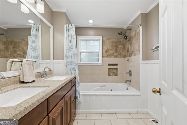 112 Pine Street SW, Calhoun, GA 30701