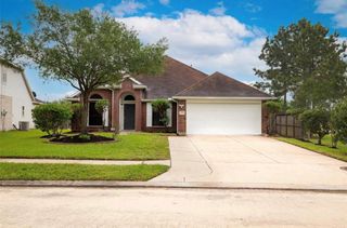 4723 Richmond Knoll Lane, Fresno, TX 77545