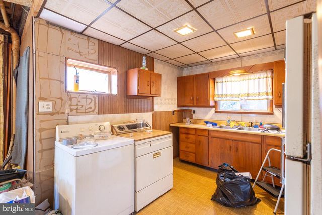 435 HOTEL ST, Pottsville, PA 17901