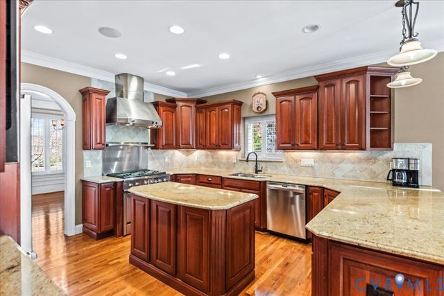 9133 Rigney Ter, Glen Allen, VA 23060