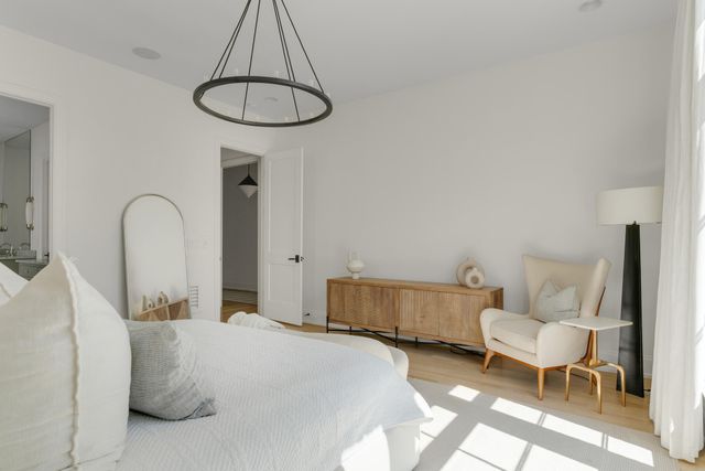 956 Battery Ln, Nashville, TN 37220