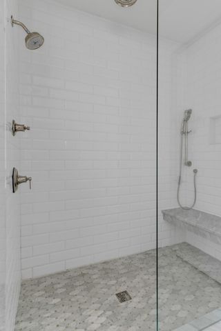 956 Battery Ln, Nashville, TN 37220