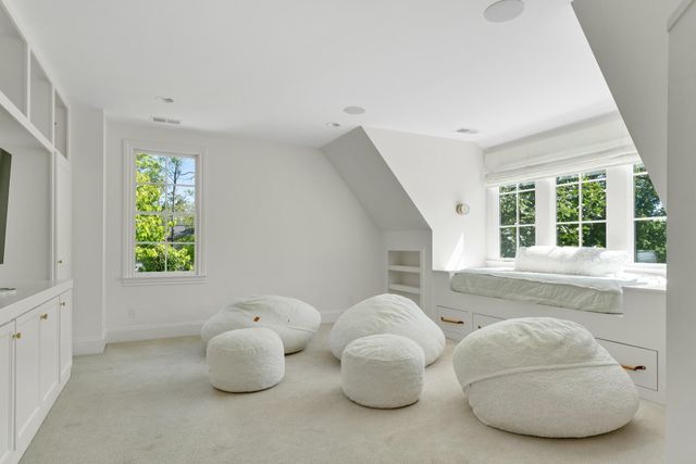 956 Battery Ln, Nashville, TN 37220