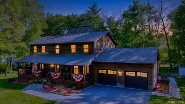 29 Valley View Road, Bloomingburg, NY 12721