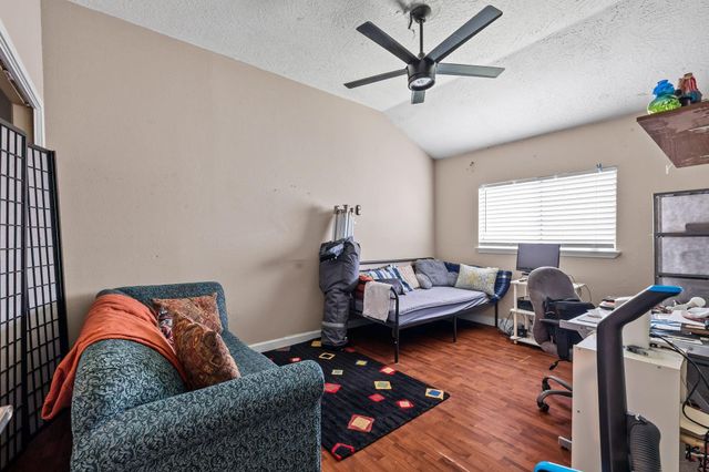 15226 Loma Paseo Drive, Houston, TX 77083