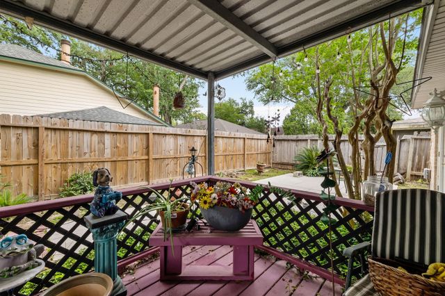 15226 Loma Paseo Drive, Houston, TX 77083