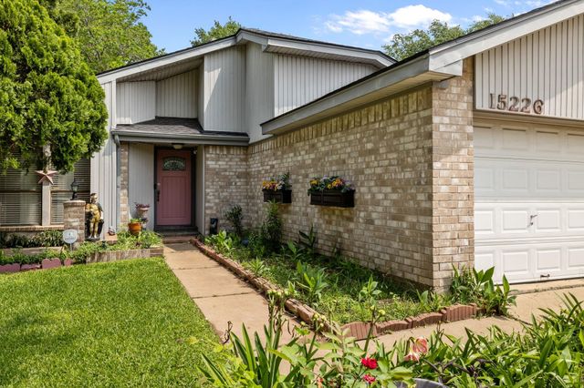 15226 Loma Paseo Drive, Houston, TX 77083