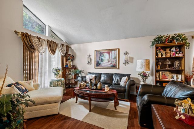 15226 Loma Paseo Drive, Houston, TX 77083