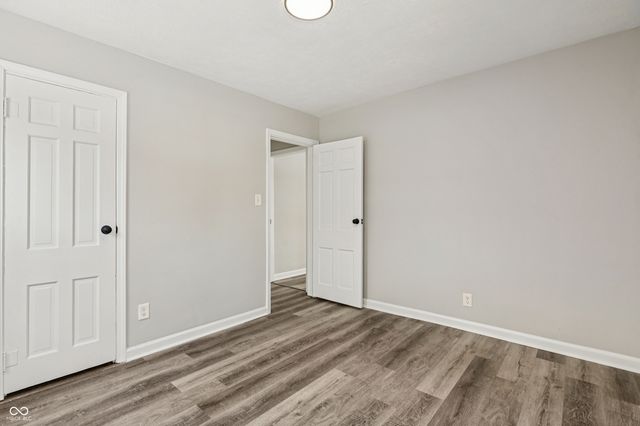 89 S 8th Avenue, Beech Grove, IN 46107