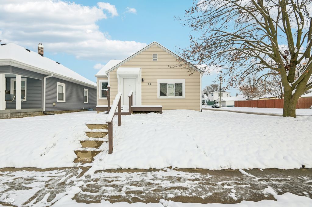 89 S 8th Avenue, Beech Grove, IN 46107